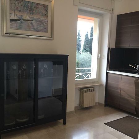 דירות אסנצה די ברנצונה Casa Claudia מראה חיצוני תמונה