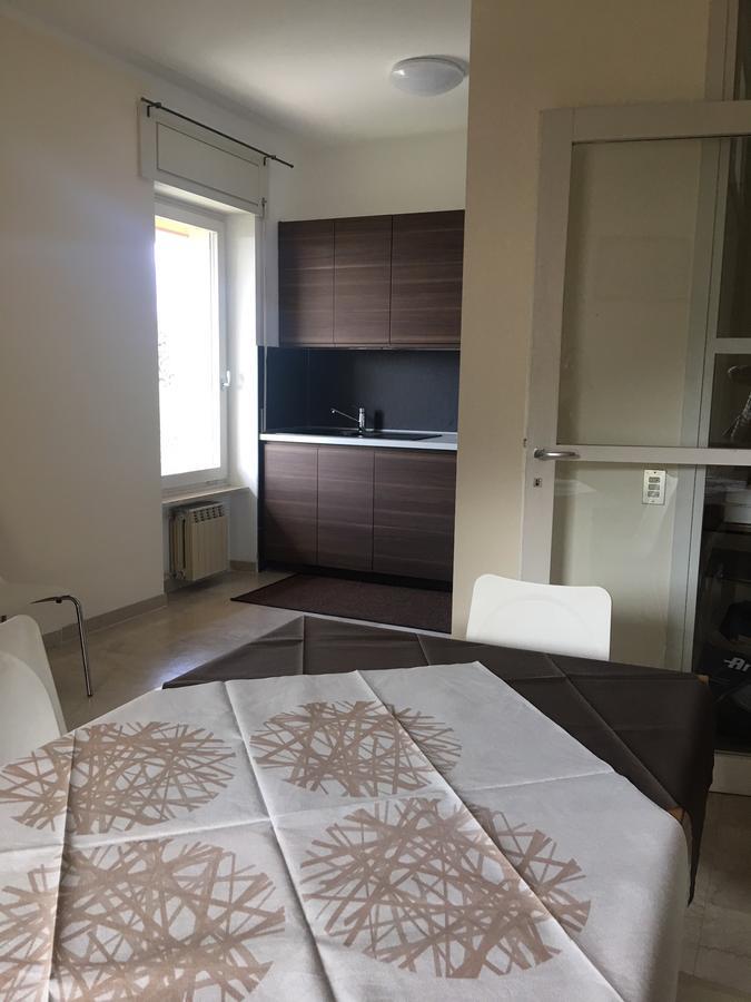 דירות אסנצה די ברנצונה Casa Claudia מראה חיצוני תמונה